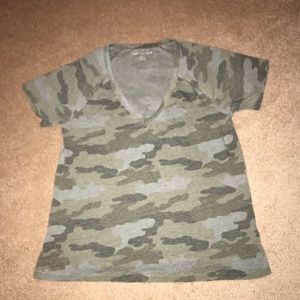 American Eagle Camo shirt 🦅